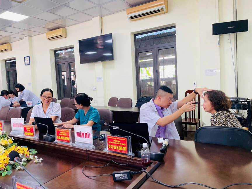 Cách nói chuyện với người bị tâm thần